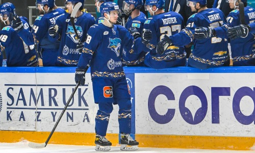 Названа причина расставания «Барыса» с двумя хоккеистами сборной Казахстана