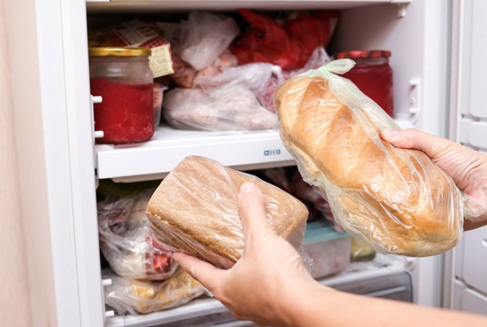 Полезно или нет? Ученые поставили точку в вопросе хранения хлеба в холодильнике