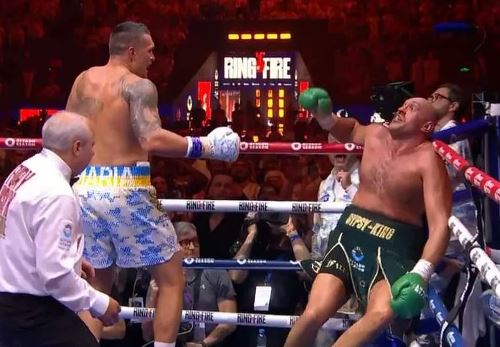 Фьюри был наказан за понты. Появились фото, что сделал Усик в ринге