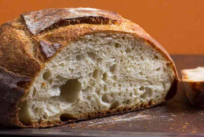 Диетолог предостерегла от употребления хлеба с тремя блюдами