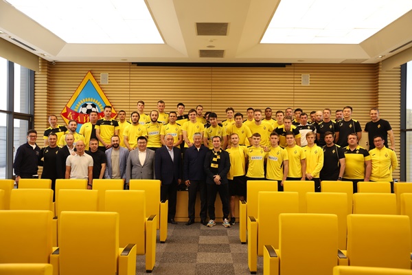 Александр Кержаков был представлен игрокам «Кайрата» и сделал первое заявление