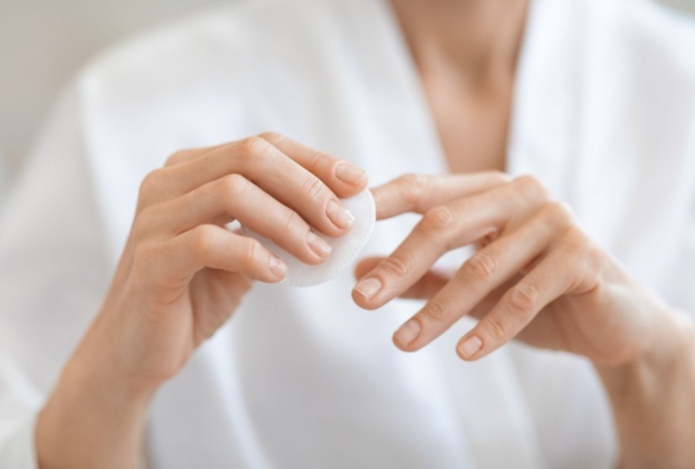 Эксперты раскрыли причины появления белых пятен на ногтях