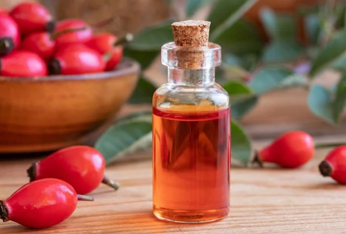 Чем масло шиповника полезно для здоровья