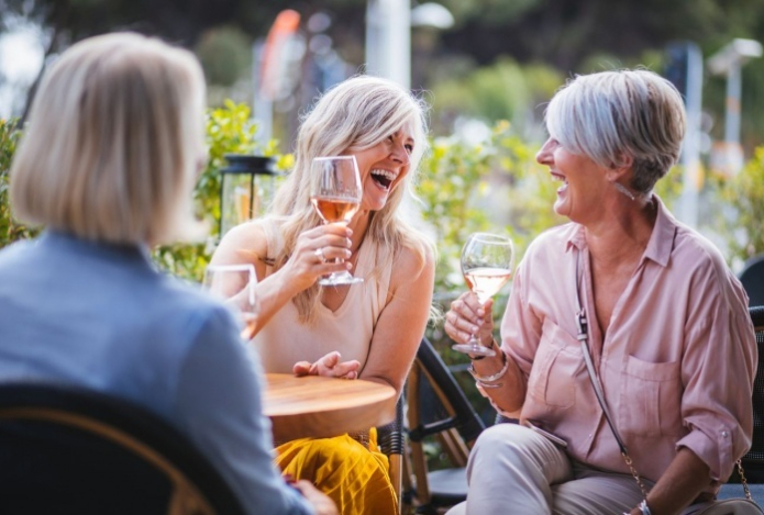 Врач назвал точный возраст, когда нужно отказаться от алкоголя для защиты от деменции