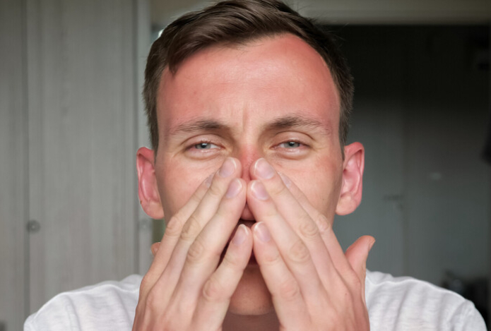 Дерматолог подсказала способ избавиться от отеков после праздников