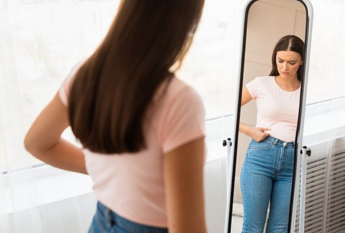 Диетолог назвал неочевидную причину набора лишнего веса