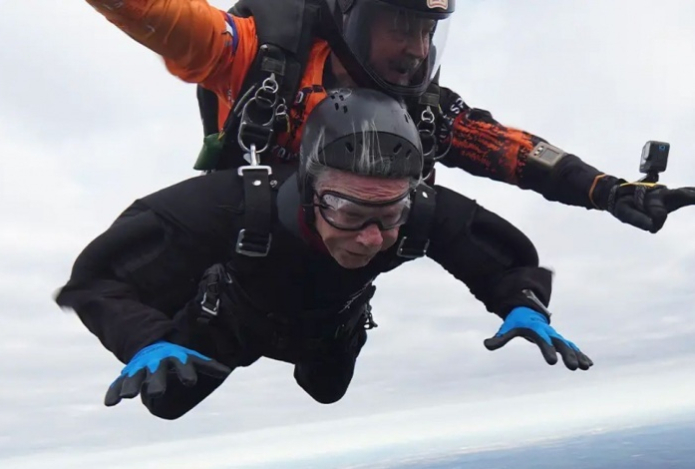 106-летний житель США вернул себе звание самого старого парашютиста в мире