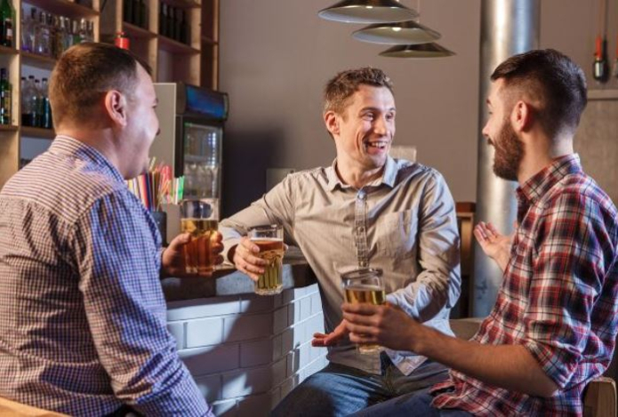 Вот что случается с мужчинами, которые каждый день пьют пиво