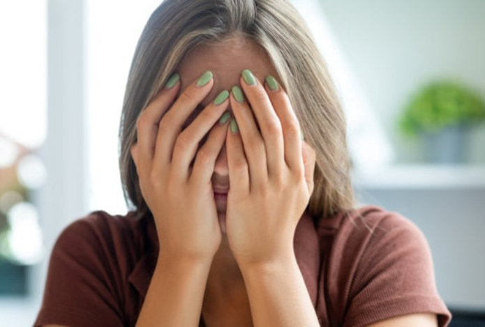 Психолог объяснила, почему возникает «испанский стыд»