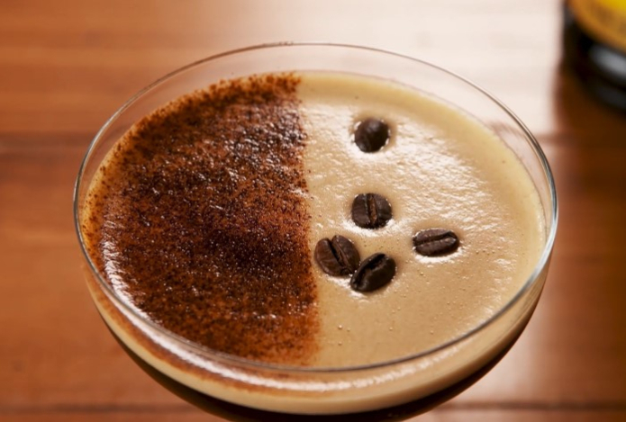 «Токсин для организма». Этот алкоголь признали самым вредным для сердца