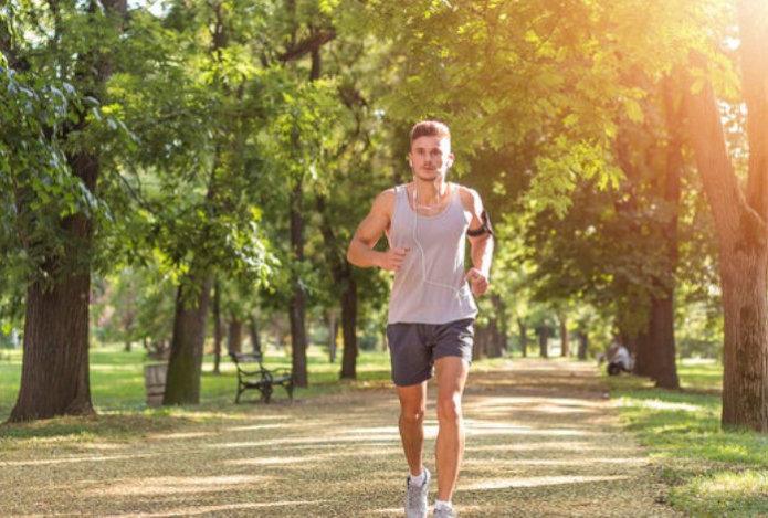 Тренер объяснил, зачем нужна утренняя кардионагрузка