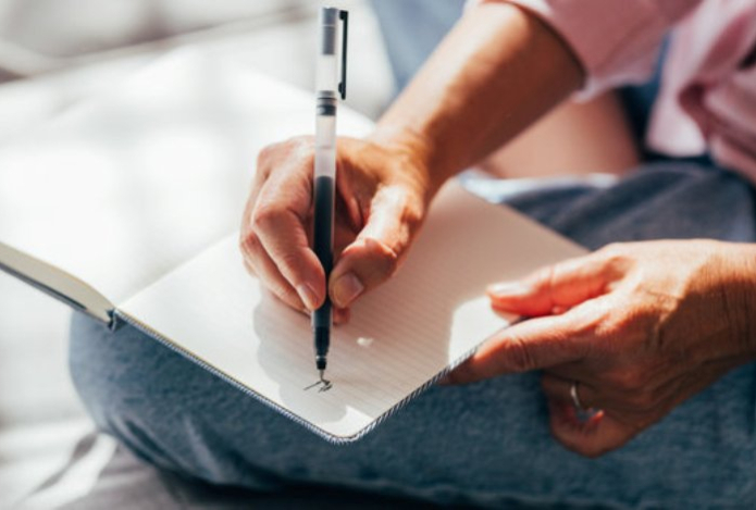 Как записывание снов помогает раскрыть подсознание?