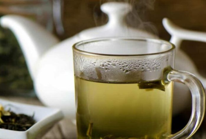Назван самый опасный для здоровья чай — отравляет печень. На треть состоит из пыли и мусора