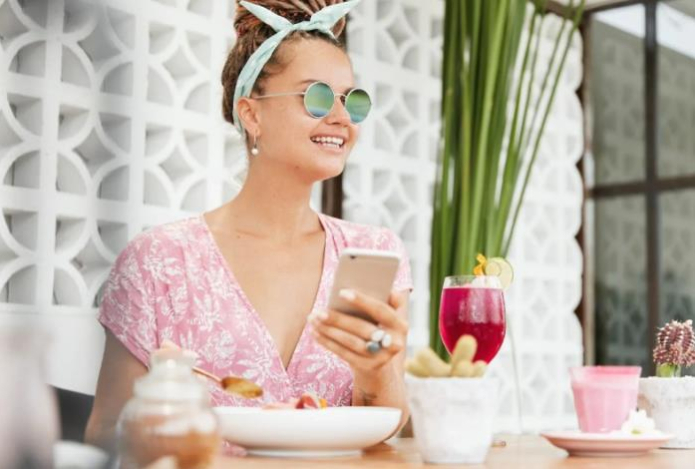 Назван лучший суп для жаркого дня — и это не окрошка. Его «любят» наши печень и кишечник