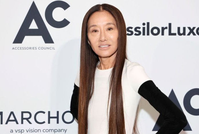 74-летняя звезда поразила образом в купальнике. Фото