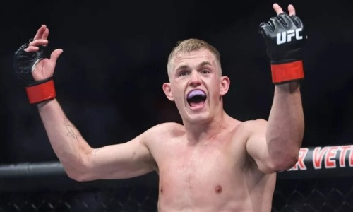 Непобежденный боец UFC хочет «корону» в весе Шавката Рахмонова