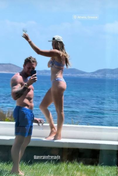 Арину Соболенко заметили в откровенном наряде с новым возлюбленным. Фото