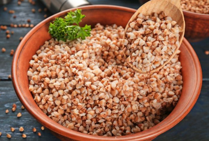 Названа самая полезная каша — чемпион среди круп по содержанию белка. Богата железом, марганцем и магнием