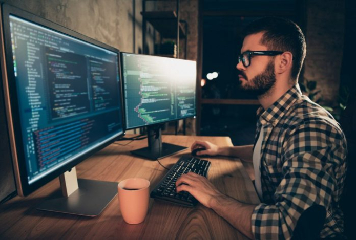 Мониторы могут привести к серьезному заболеванию. Оно не связано со зрением