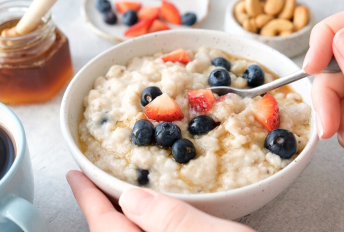 Врачи назвали полезные каши, способствующие похудению