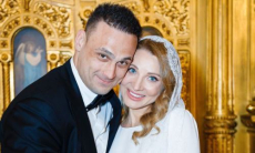 Илья Ильин шуточным видео поздравил жену с днем рождения