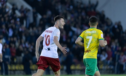 Вынесен вердикт «эль-класико» в КПЛ и названы его лучшие игроки