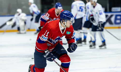 Клуб чемпионата Казахстана продлил контракт с нападающим