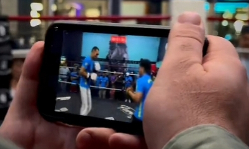 Жанибек Алимханулы провел открытую тренировку перед боем за два чемпионских титула. Видео