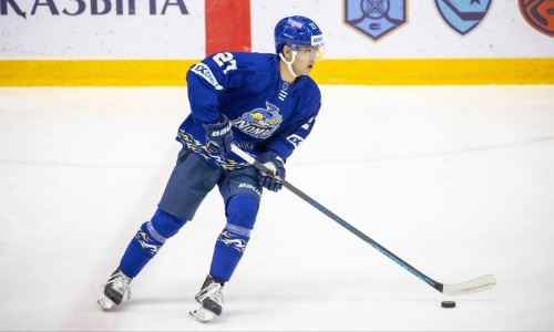 Казахстанский клуб сообщил о подписании двух хоккеистов