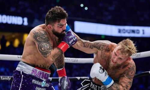 Видео полного боя Джейк Пол — Майк Перри с ярким шоу и брутальным нокаутом