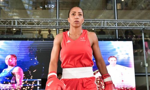 Олимпийская чемпионка по боксу потерпела фиаско на домашней Олимпиаде-2024