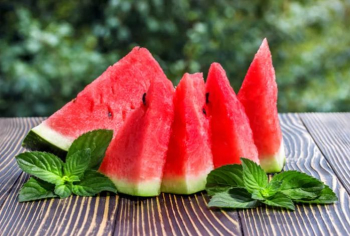 Больше пользы или вреда? Что принесет «арбузная диета»