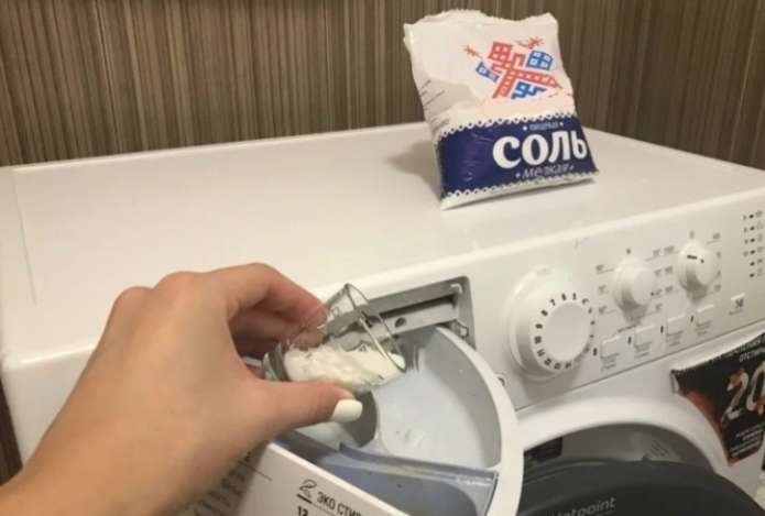 Зачем добавлять соль в стиральную машину — неожиданная польза