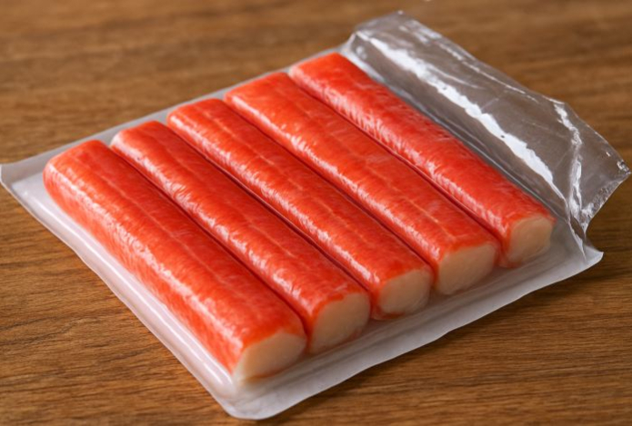 Кому нельзя есть крабовые палочки — диетолог раскрыл неожиданные факты