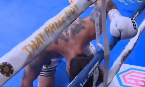 Экс-чемпион мира сенсационным нокаутом закрыл поражение от Батыра Джукембаева. Видео