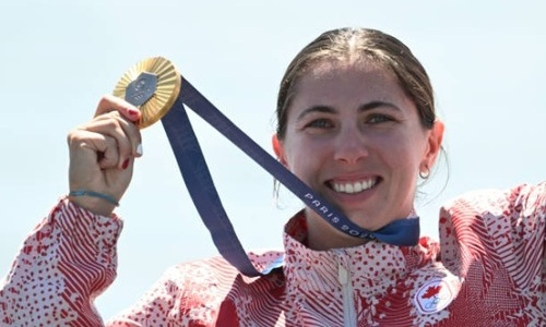 Канадская спортсменка завоевала «золото» с мировым рекордом на Олимпиаде-2024