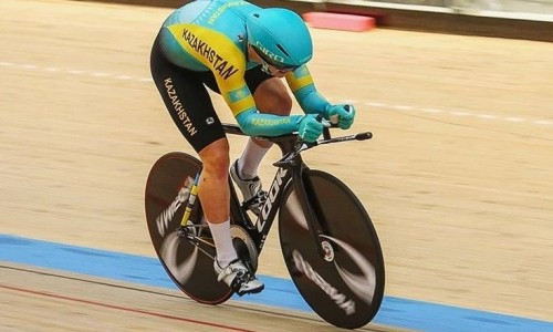 Казахстанского велогонщика не пустили в четвертьфинал Олимпиады-2024