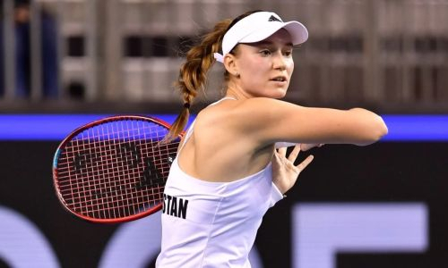 Рыбакина провела тренировку перед началом турнира в Цинциннати