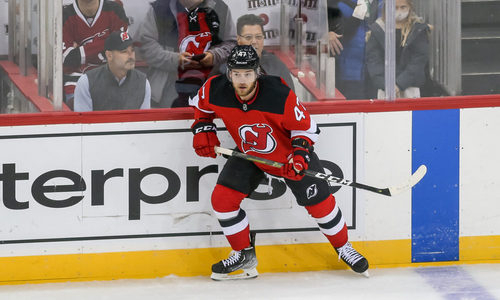 «Барыс» подпишет американского форварда с опытом игры в НХЛ