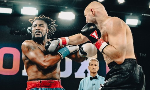 «Соперник был далеко не его уровня». Титулованный боксер отреагировал на победу казахстанского нокаутера в США