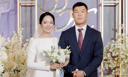 Женился чемпион мира по боксу из Казахстана. Видео