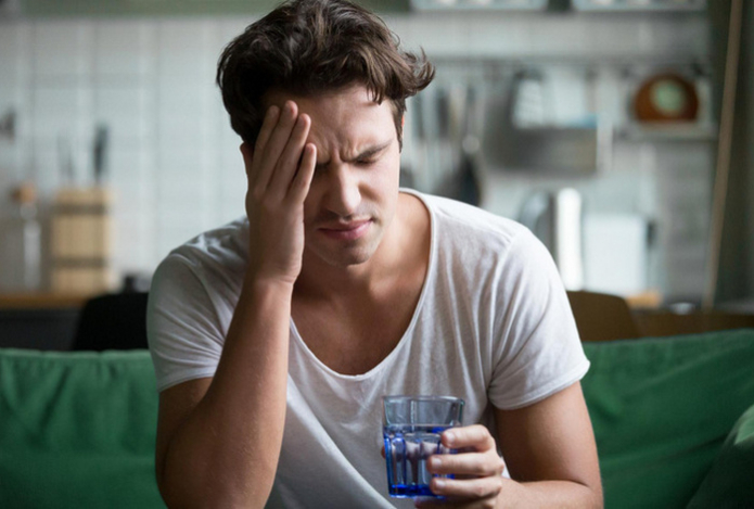 Даже три ответа «да» укажут на серьезные проблемы с алкоголем — проверьте себя