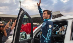 Елдос Сметов и его квартиры, машины и миллионы. Олимпийского чемпиона продолжают засыпать подарками в Казахстане