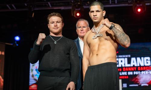 «Канело» — Берланга. Дата, время и прямая трансляция боя за титулы WBA, WBC и WBO