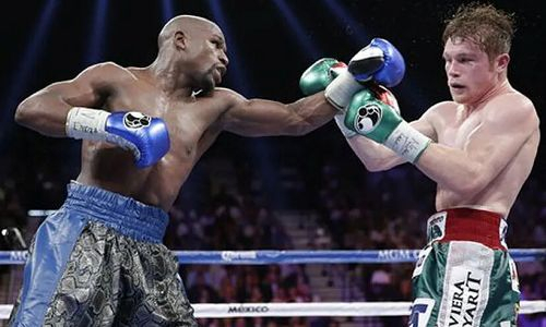 «Канело» высказался о реванше с Мэйвезером и завершении карьеры