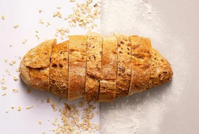 Как сохранить свежим нарезанный хлеб — простой лайфхак спасет ваш продукт