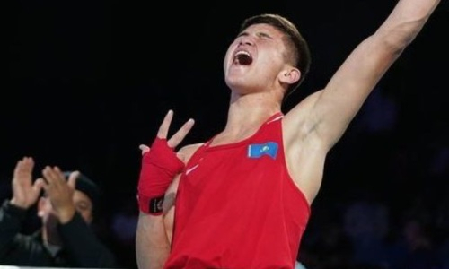 Четырехкратный чемпион из Казахстана лишил боксера из Узбекистана медали чемпионата мира