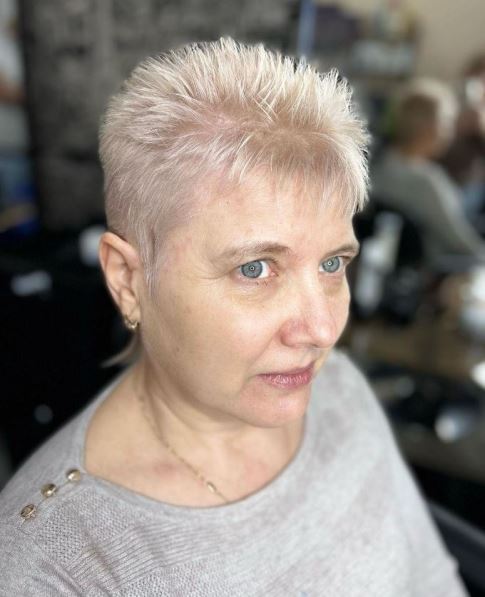 Самые плохие прически для женщин старше 50 лет