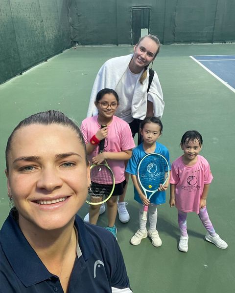 Елена Рыбакина вернулась на корт после долгого перерыва