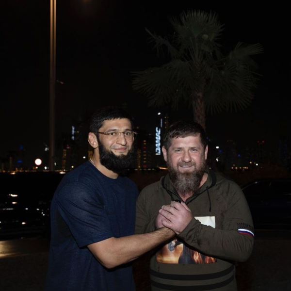 «Старший брат». Хамзат Чимаев встретился с Рамзаном Кадыровым перед UFC 308